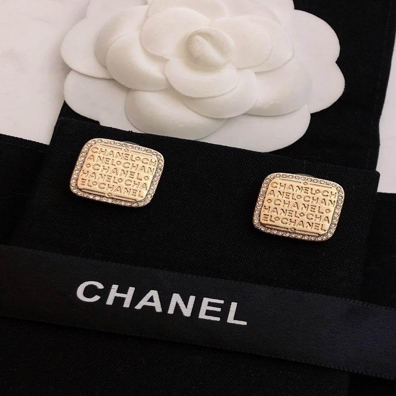 Chanel Earrings 535